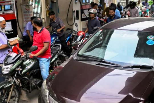 Một quốc gia châu Á cho học sinh nghỉ học để tiết kiệm điện, xăng dầu