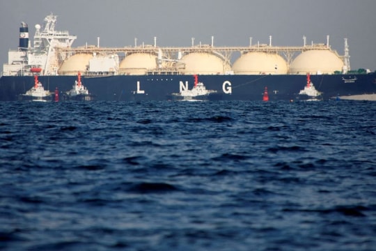 Giá khí đốt toàn cầu hỗn loạn khi Qatar dừng xuất khẩu LNG - cơ hội lợi nhuận khổng lồ cho các nhà xuất khẩu