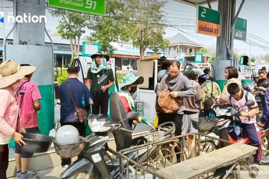 Các nước láng giềng của Việt Nam cho làm online hoàn toàn, tuần làm 4 ngày để tiết kiệm xăng dầu