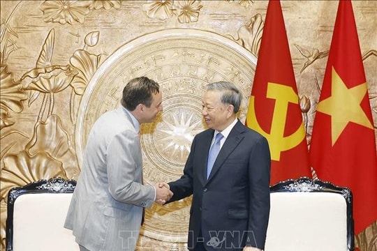 Gặp Tổng Bí thư, DN Mỹ kế thừa di sản của Thomas Edison tiết lộ VN là nước châu Á đầu tiên được chọn