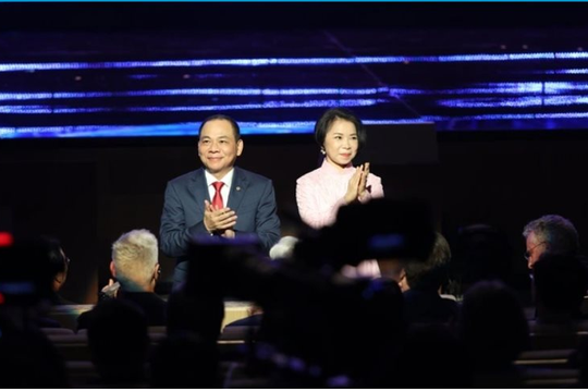 Chân dung vị tỷ phú bên cạnh ông Phạm Nhật Vượng vừa giữ chức Chủ tịch startup vốn điều lệ hàng tỷ đô