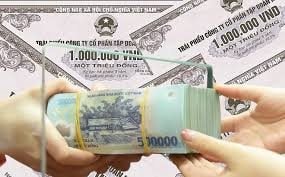 Tài chính tuần qua: Ngân hàng đồng loạt tinh giảm nhân sự, thị trường trái phiếu trầm lắng