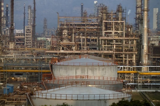 410 triệu thùng dầu dự trữ của IEA bắt đầu xuất kho, ưu tiên cung ứng ngay cho thị trường Châu Á