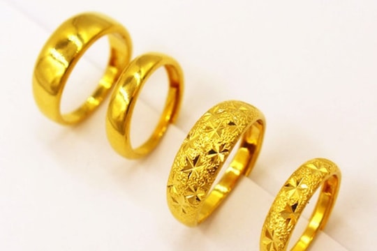 Giá vàng hôm nay 18/3: Vàng nhẫn giằng co quanh ngưỡng 180 triệu đồng/lượng