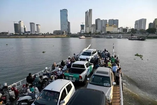 Trung Quốc tạm dừng xuất khẩu dầu, dự trữ nhiên liệu chỉ còn vài tuần, Campuchia sốt sắng tìm tới 2 nước láng giềng