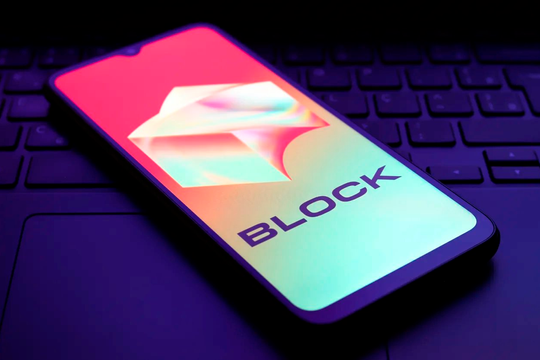 Công ty công nghệ sa thải nhân sự: 4.000 nhân viên NÊN làm gì để “tối đa hóa tiền lương”?