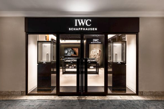 Thương hiệu đồng hồ Thụy Sĩ IWC Schaffhausen chính thức khai trương cửa hàng đầu tiên tại Hà Nội