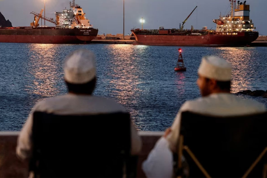 Đưa ra quyết định chấn động tại eo biển Hormuz, Iran làm “rung chuyển” hệ thống giúp Mỹ thống trị tài chính toàn cầu trong hơn 70 năm qua