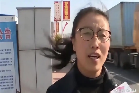 Người đàn ông vay tín dụng 221 triệu đồng rồi qua đời, vợ và con gái bị ngân hàng kiện đòi nợ, tòa tuyên bố: “Không phải trả”