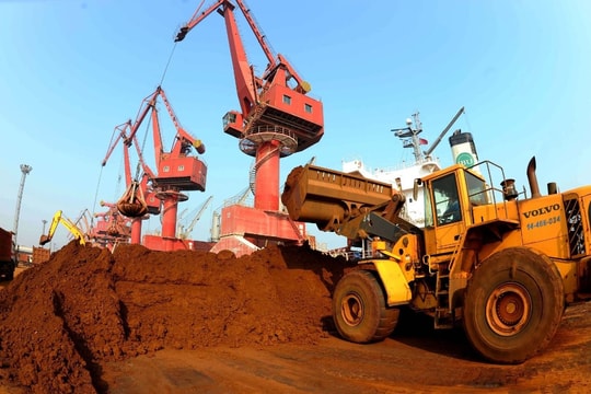 Bất ngờ phát hiện mỏ đất hiếm nhẹ lớn thứ 2 thế giới