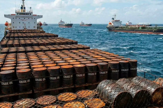 Phát hiện lô hàng 5 triệu thùng dầu Iran đi thẳng đến Ấn Độ, sau khi nhà máy lọc dầu lớn nhất thế giới tuyên bố không cần dầu của Tehran