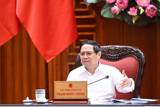 Thủ tướng yêu cầu không để thiếu nguồn cung xăng dầu
