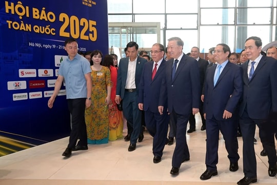 Tăng cường sự lãnh đạo của Đảng đối với hoạt động xuất bản trong tình hình mới