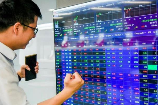 3 nhóm cổ phiếu rơi về vùng "quá bán" sau nhịp sau điều chỉnh mạnh của thị trường