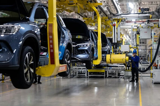 Cú sốc dầu mỏ 119 USD/thùng đang thành phao cứu sinh cho ngành xe điện Trung Quốc, có cơ hội mở rộng hơn tại Châu Á