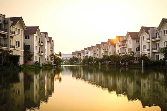 Một công ty địa ốc kín tiếng “bốc hơi” 99% lợi nhuận, nợ phải trả “phình to” lên gần 62.300 tỷ đồng