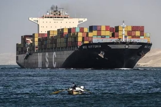 Không còn nằm trên giấy, Iran chính thức phê chuẩn việc thu phí trên Eo biển Hormuz nhưng không phải tàu nào cũng có thể nộp tiền rồi đi qua