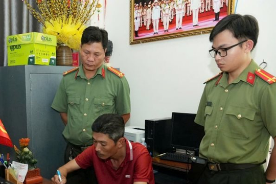 Hàng loạt người liên tục chuyển khoản tổng cộng 13 tỷ đồng để đáo hạn ngân hàng: Công an khởi tố 1 người đàn ông SN 1985