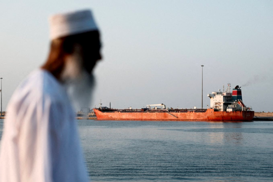 Tổng thống Trump cân nhắc chấm dứt chiến sự tại Iran ngay cả khi Eo biển Hormuz chưa được mở cửa 