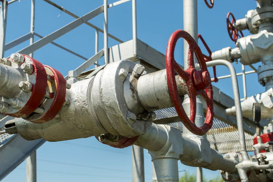 Vừa dọa ngừng bán khí đốt ngay lập tức cho châu Âu, Nga âm thầm bán giá rẻ cho một quốc gia ứng viên EU