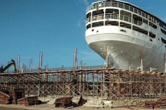 Chi 30 tỷ mua lại "đống sắt vụn 6.800 tấn” khiến bao người cười chê, 15 năm sau, công nghệ cao vào cuộc khiến ai cũng thấy hối hận