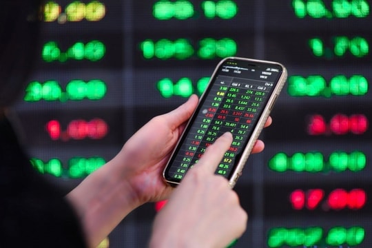 VN-Index 4 năm liên tiếp mất điểm trong tháng 4: Lịch sử lặp lại hay lần này sẽ khác?