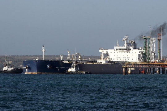 Vừa đón tàu chở 730.000 thùng dầu Nga, Cuba lại nhận thêm tin vui lớn từ Moscow