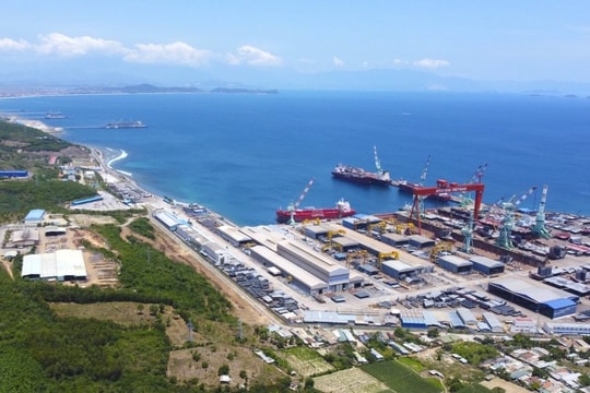Tổ hợp năng lượng Vân Phong: Góp phần đảm bảo an ninh năng lượng và tăng cường dự trữ xăng dầu quốc gia
