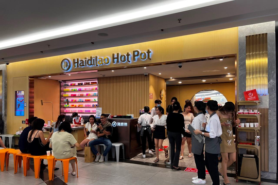 Chuỗi lẩu Haidilao kiếm gần 2.500 tỷ tại Việt Nam, bằng 1/3 của Golden Gate