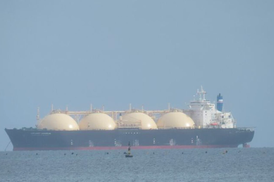 Thêm 2 tàu LNG của quốc gia đồng minh Mỹ âm thầm đi qua eo biển Hormuz, hướng thẳng đến một nước châu Á