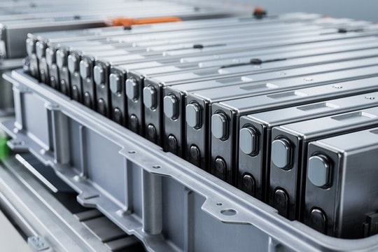 Trung Quốc công bố đột phá mới về pin xe điện: Không cháy nổ, chịu nhiệt 300°C
