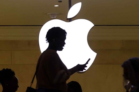 Là công ty công nghệ 4.000 tỷ USD nhưng Apple đang chậm hơn cả thập kỷ so với đối thủ ở một sản phẩm quan trọng