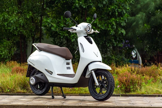 Đây là những mẫu xe máy điện đáng mua nhất giá ngang Wave Alpha: Có mẫu đi 200 km mới hết pin, danh sách option dài như ô tô