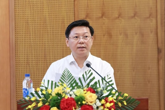 Báo chí phải “đúng, nhanh, hay và sắc bén”