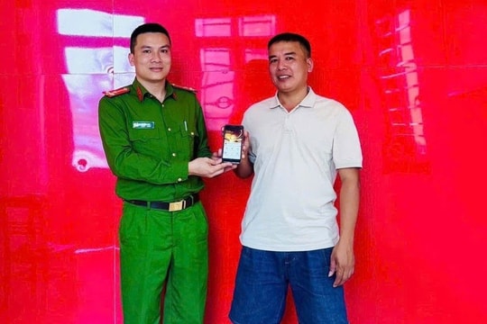 Sau khi chuyển khoản thành công 600.000.000 đồng, người đàn ông từ Khánh Hoà ra Nghệ An để trình báo công an xã