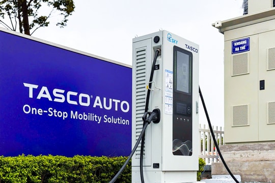 Tasco bất ngờ bắt tay Ford mở rộng trạm sạc xe điện tại Việt Nam
