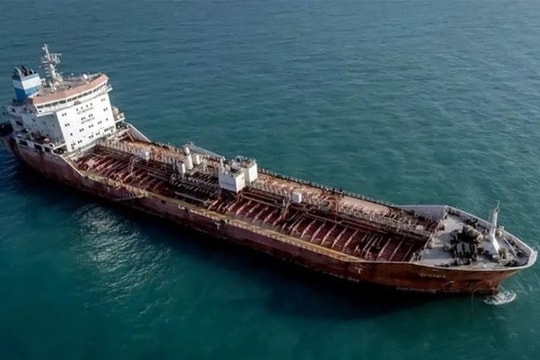 Một quốc gia Đông Nam Á bất ngờ được đi qua eo biển Hormuz: Đội tàu nhìn "tí hon" mà sao Iran nể mặt thế?