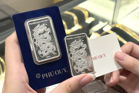 Giá bạc sáng nay giảm 4 triệu đồng/kg