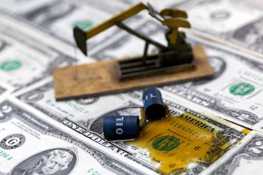 6.600 lô dầu thô, trị giá gần 1 tỷ USD được chốt bán chỉ vài giờ trước khi Tổng thống Trump tuyên bố ngừng bắn với Iran