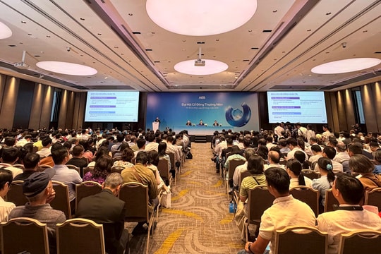 ĐHCĐ ACB: Đặt mục tiêu lợi nhuận trên 22.300 tỷ đồng trong năm 2026, chia cổ tức cả tiền mặt lẫn cổ phiếu và tăng mạnh vốn điều lệ