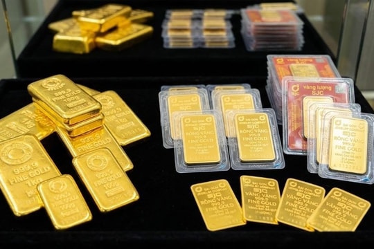 Giá vàng lao dốc, chênh lệch mua - bán cao kỷ lục!