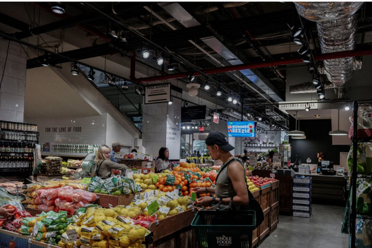 Thước đo lạm phát then chốt được công bố, kỳ vọng Fed sớm cắt giảm lãi suất dần tan biến