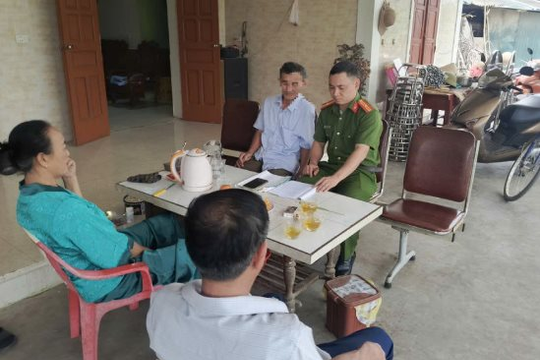 Người đàn ông 68 tuổi đến ngân hàng làm thủ tục rút số tiền 88.986.000 đồng, giao dịch viên lập tức báo công an