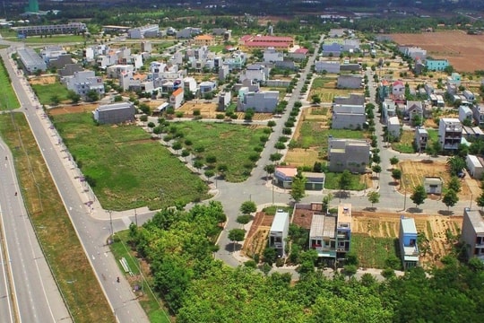 Thị trường nhà đất ngoại thành giảm giá cục bộ do cắt lỗ