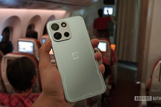 Từ ngày dùng mẫu điện thoại 9000mAh này, tôi không thể nào quay lại dùng điện thoại pin yếu hơn được nữa