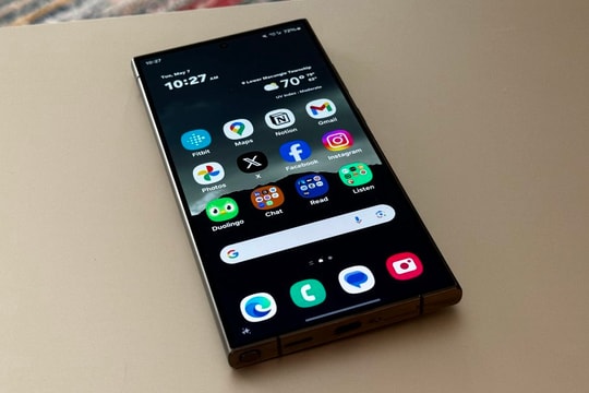 Tôi đã dùng thử Galaxy S26 Ultra mới nhất của Samsung, nhưng rồi cuối cùng lại quay về với S24 Ultra