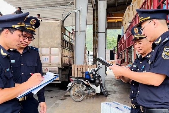 Doanh nghiệp cần chú ý: Tạm dừng tiếp nhận tờ khai hải quan trong 2 đợt