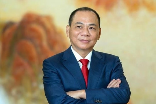 Tỷ phú Phạm Nhật Vượng xuất hiện bên cạnh Masayoshi Son, Gautam Adani, Mukesh Ambani