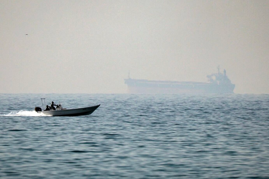 Hàng chục đồng minh lâu năm của Mỹ định 'khơi thông' eo biển Hormuz mà không cần Washington, còn mời 2 nước chủ chốt của BRICS tham gia