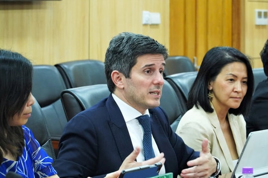 Giám đốc FTSE Russell: Việt Nam tạo ra một tiêu chuẩn mới ở mức cao hơn cho các thị trường định hướng nâng hạng